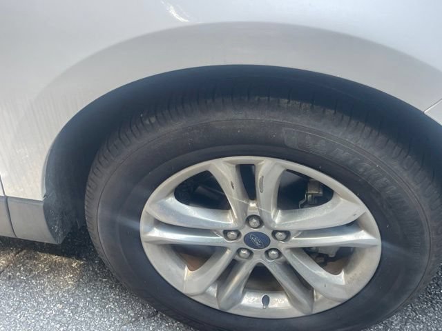 Certified 2017 Ford Edge SEL w/ Equipment Group 201A FWD image 4