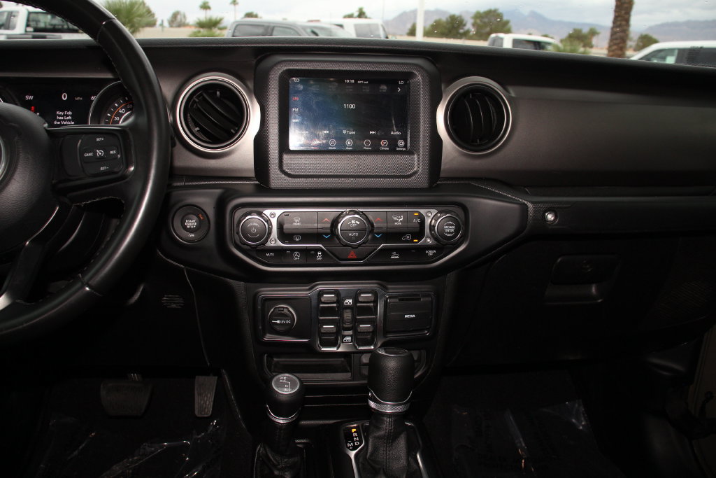 Used 2020 Jeep Gladiator Sport w/ Quick Order Package 24S AWD/4WD image 18