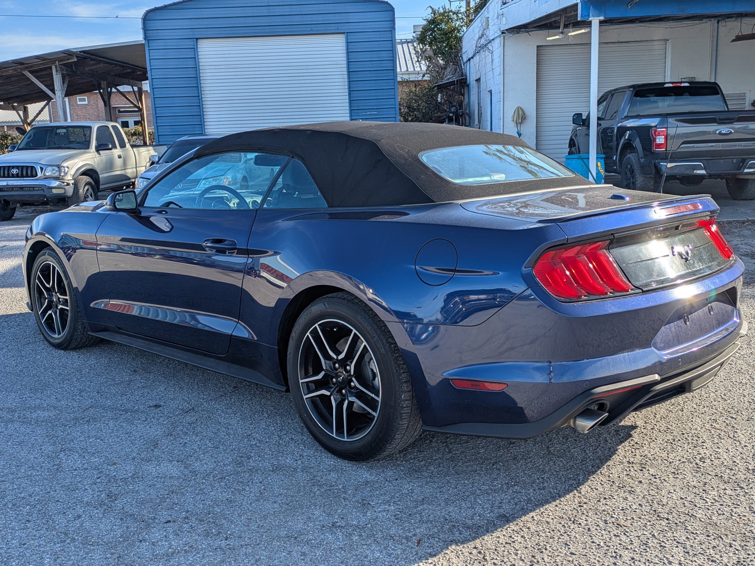 Certified 2019 Ford Mustang Premium image 3