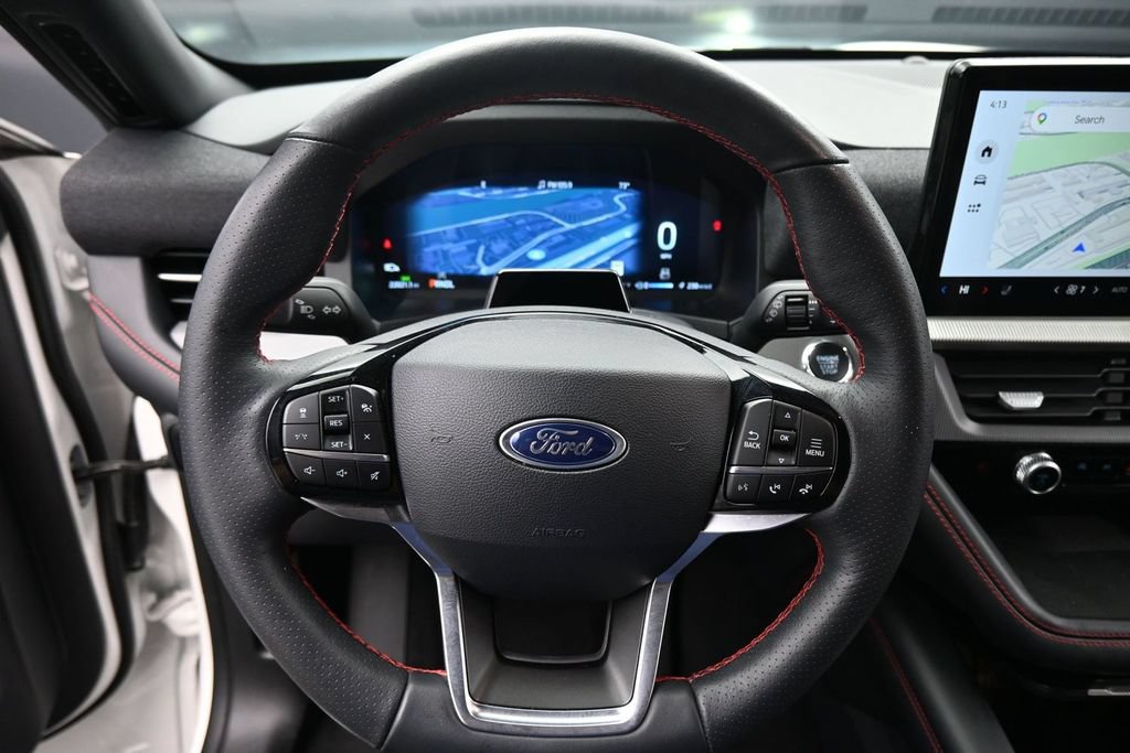 Certified 2025 Ford Explorer ST-Line w/ ST-Line Street Pack AWD/4WD image 12