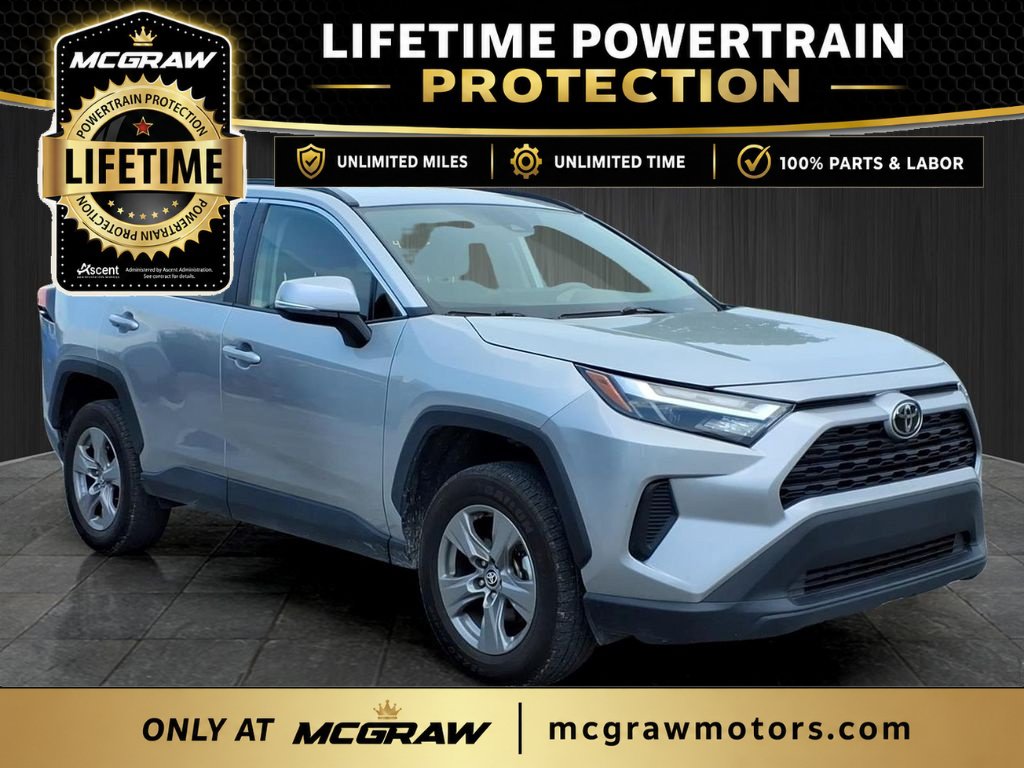 Used 2024 Toyota RAV4 XLE FWD image 3