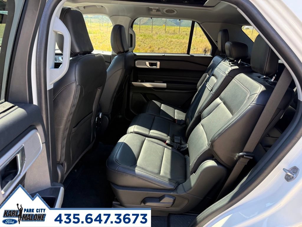 Certified 2022 Ford Explorer Limited w/ Equipment Group 301A AWD/4WD image 25