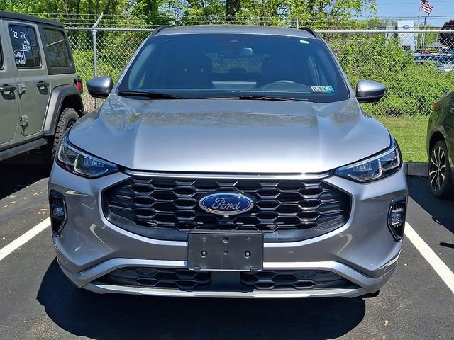 Certified 2023 Ford Escape ST-Line Elite w/ Class II Trailer Tow Package AWD/4WD image 2