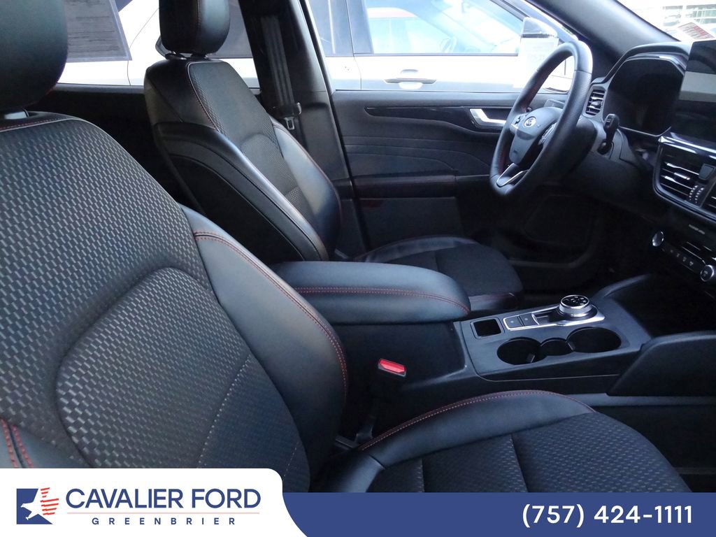 Certified 2023 Ford Escape ST-Line Select w/ Tech Pack #2 AWD/4WD image 10