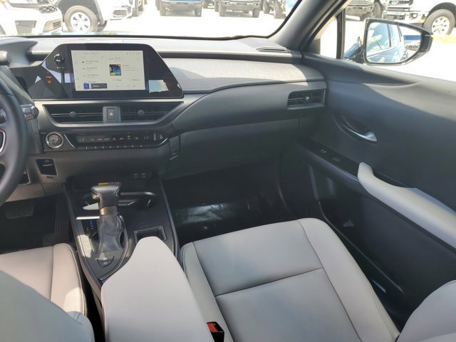 Used 2024 Lexus UX 250h FWD image 19
