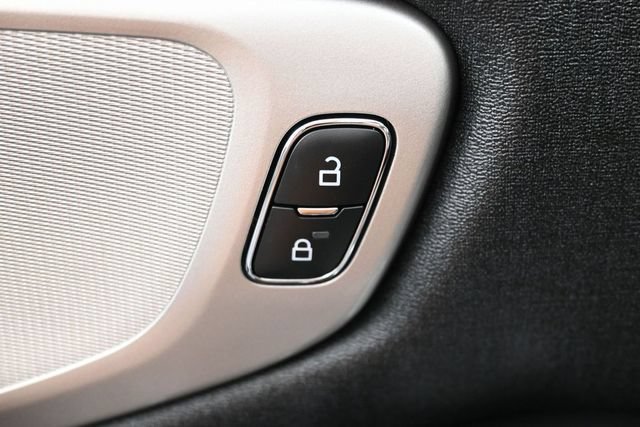 Certified 2025 Ford Expedition Active AWD/4WD image 15