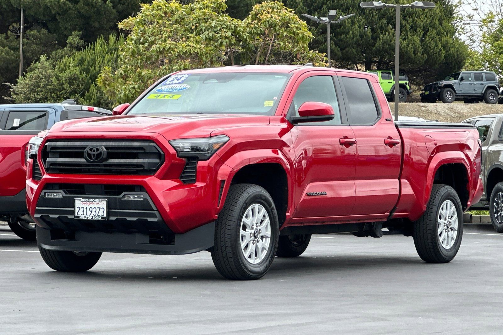Used 2024 Toyota Tacoma SR5 AWD/4WD image 10