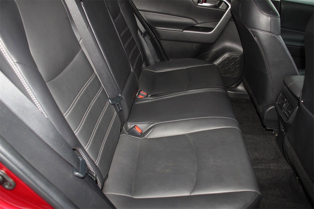 Used 2022 Toyota RAV4 XLE Premium image 26