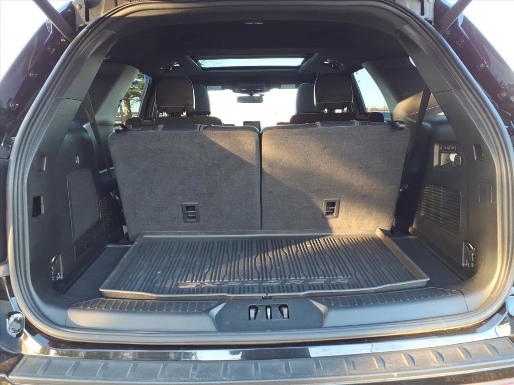 Certified 2022 Ford Explorer ST w/ Equipment Group 401A image 10