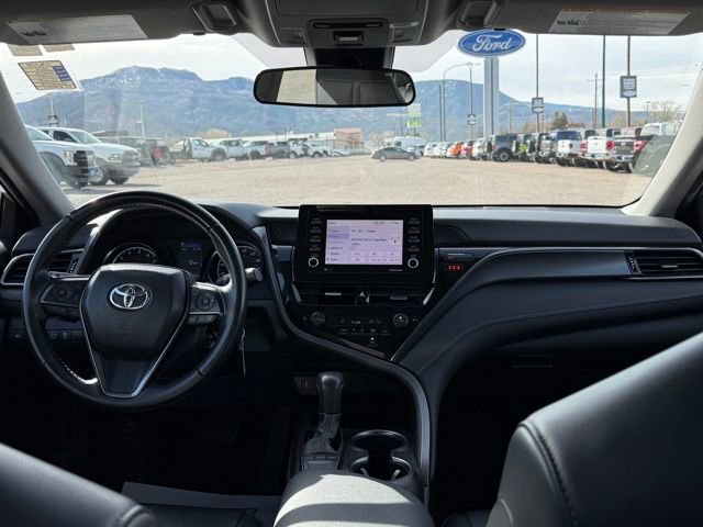 Used 2024 Toyota Camry SE image 19