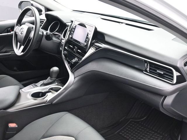 Used 2024 Toyota Camry LE w/ Convenience Package image 27