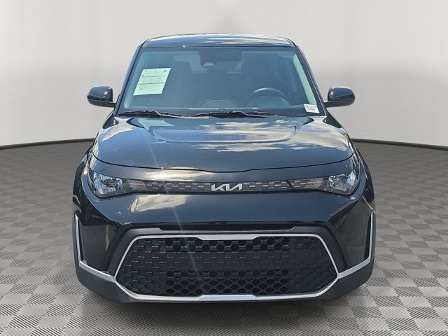 Used 2024 Kia Soul LX FWD image 2