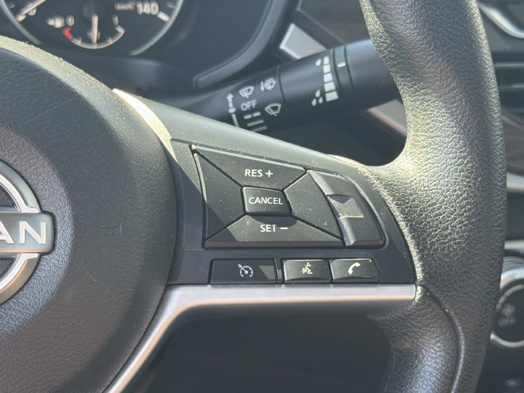 Used 2024 Nissan Altima 2.5 SV FWD image 11