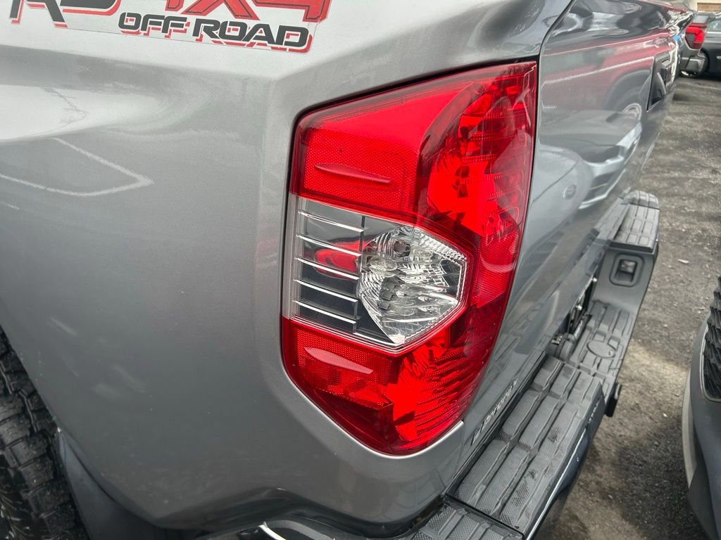Used 2017 Toyota Tundra SR5 w/ TRD Off Road Package image 31