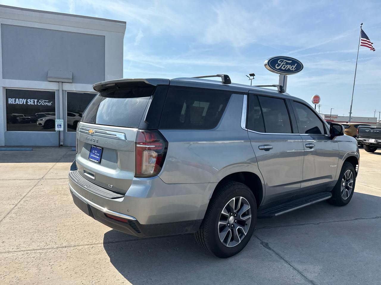Used 2023 Chevrolet Tahoe LT w/ Luxury Package AWD/4WD image 7