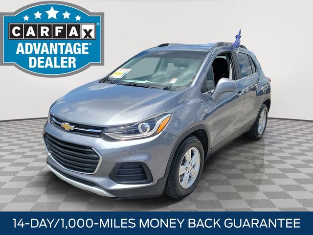 Used 2019 Chevrolet Trax LT w/ LT Convenience Package FWD image 3