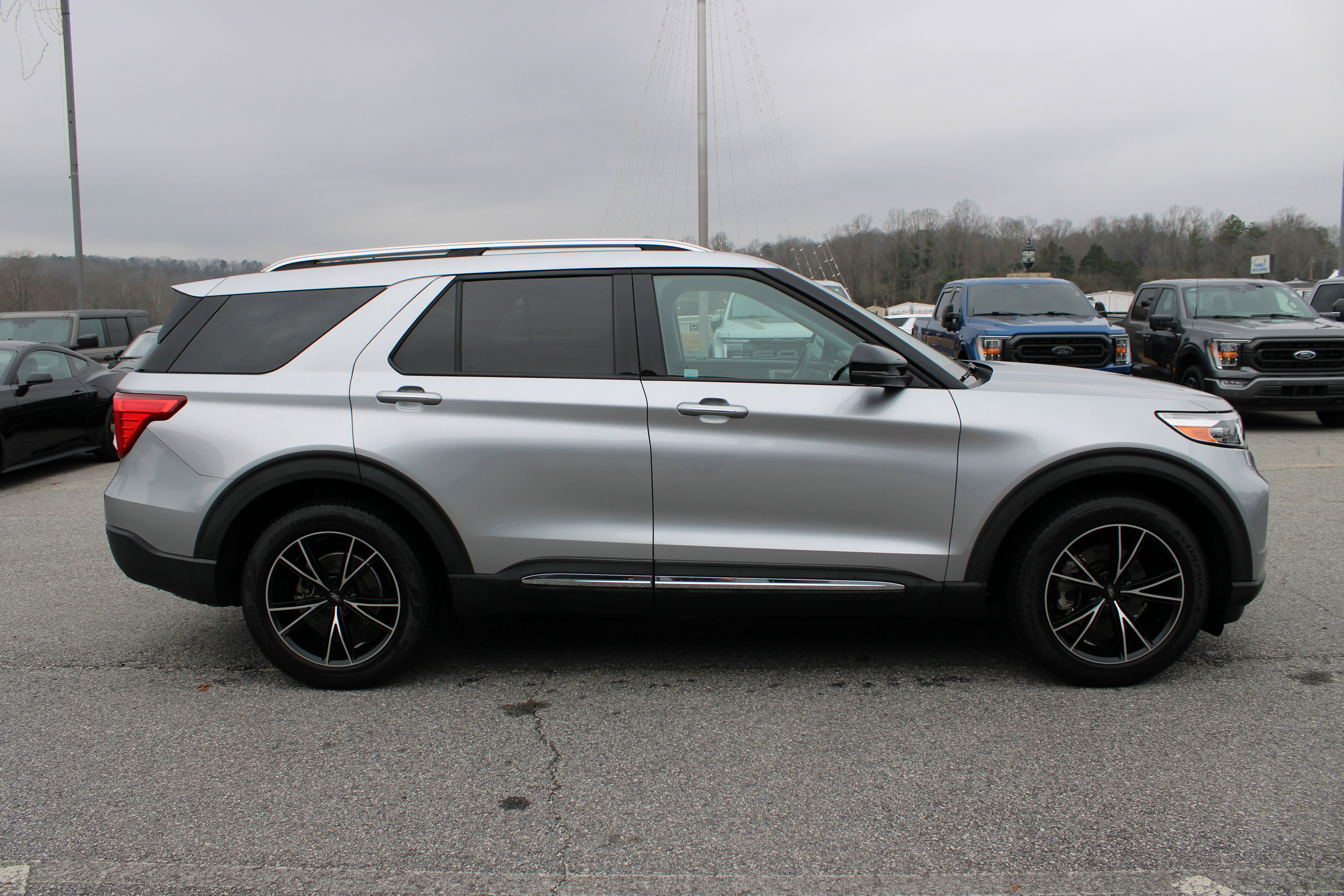 Certified 2021 Ford Explorer Limited w/ Equipment Group 301A video 5