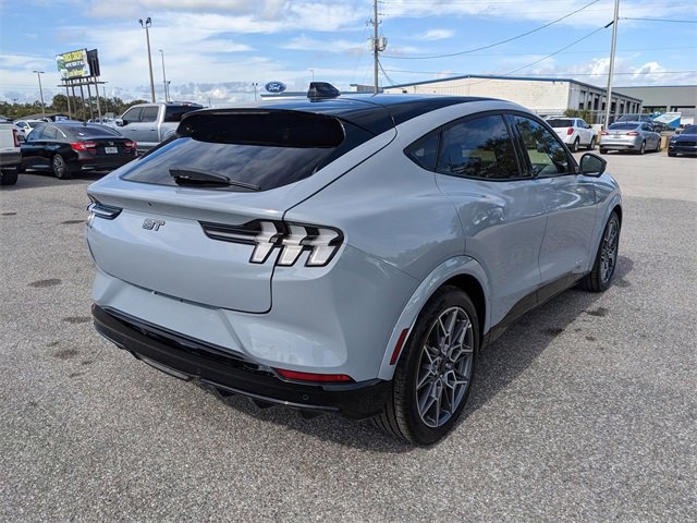 Certified 2025 Ford Mustang Mach-E GT image 5