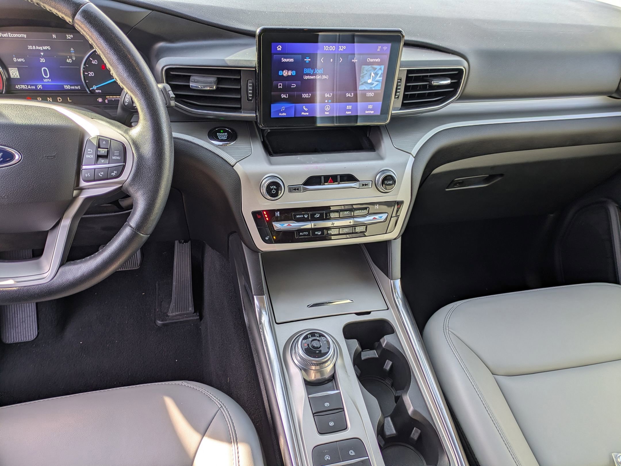 Certified 2021 Ford Explorer XLT w/ Equipment Group 202A image 22