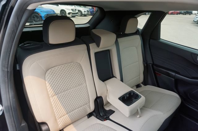 Certified 2021 Ford Escape SE w/ SE Sport Appearance Package FWD image 22