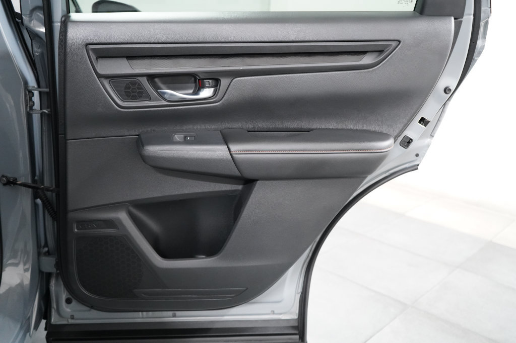 Used 2025 Honda CR-V Sport-L image 32