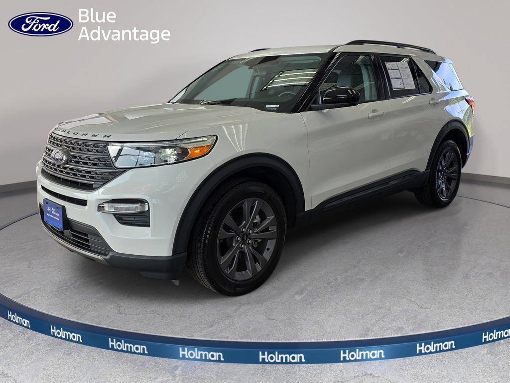 Certified 2023 Ford Explorer XLT w/ Equipment Group 202A AWD/4WD image 1