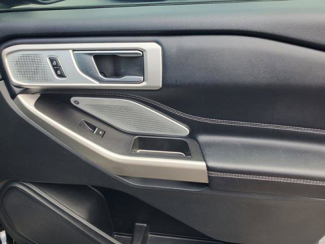 Certified 2023 Ford Explorer Limited w/ Limited Technology Package RWD image 36