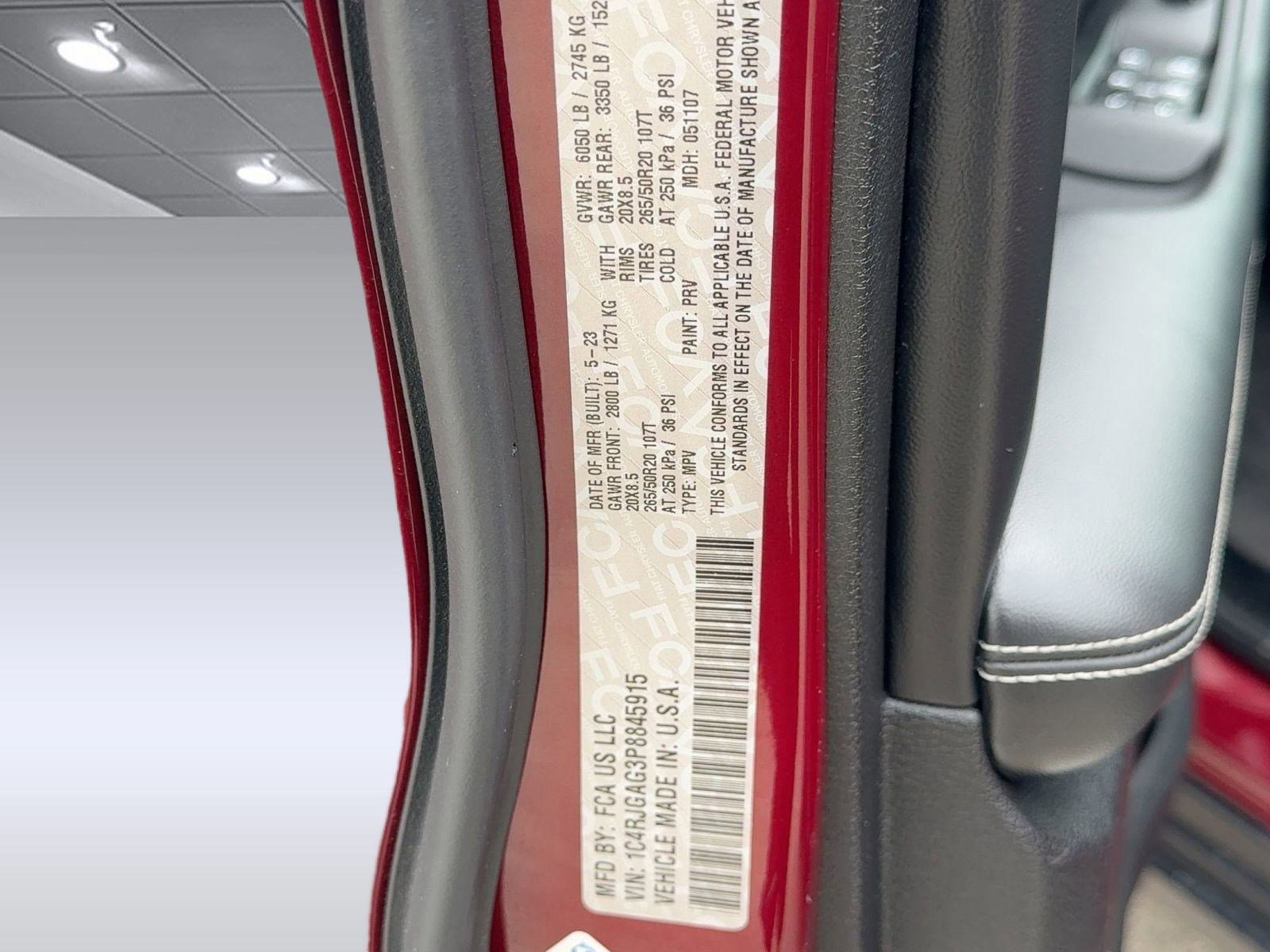 Used 2023 Jeep Grand Cherokee Altitude image 19