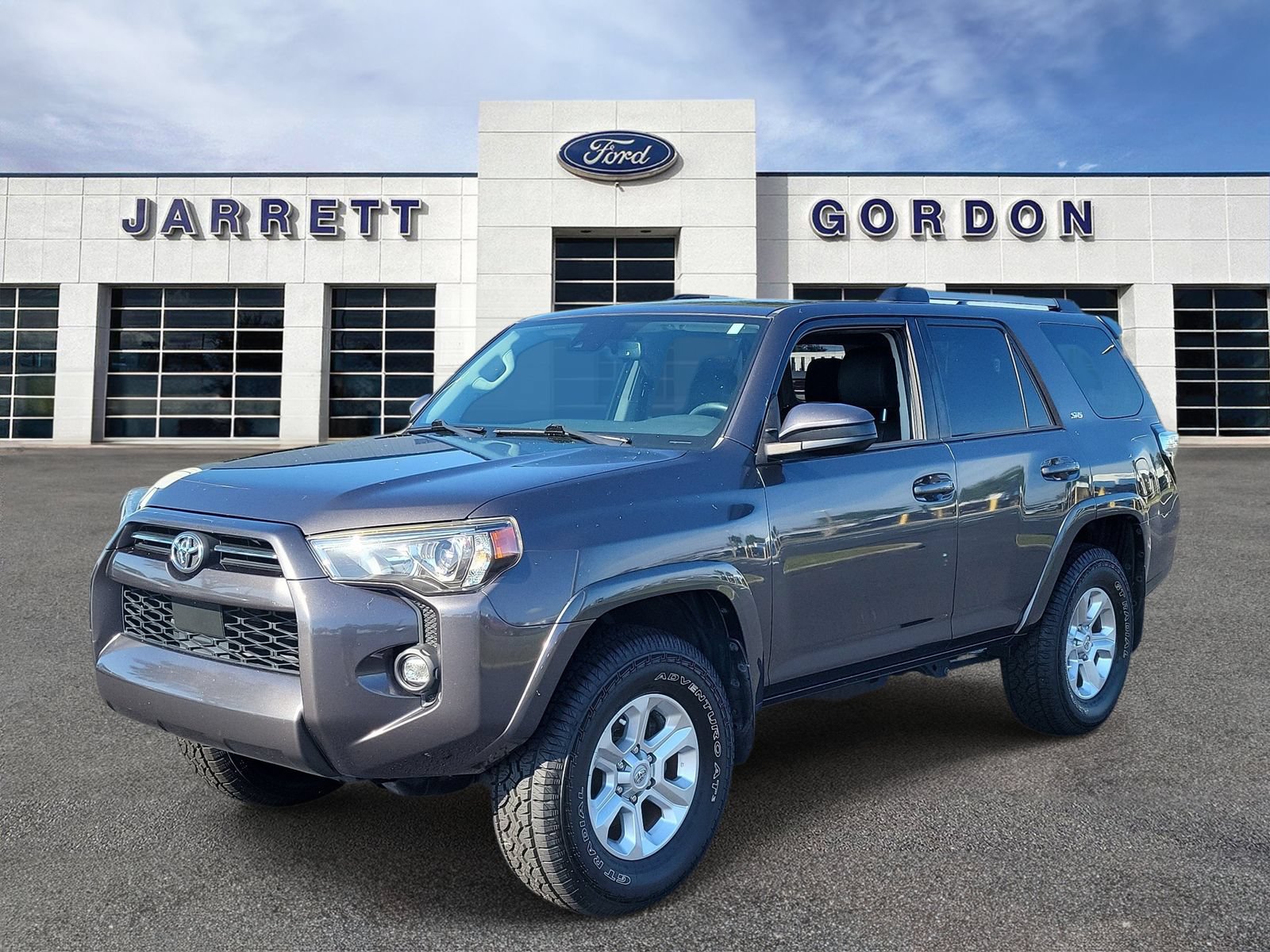 Used 2022 Toyota 4Runner SR5 RWD image 2