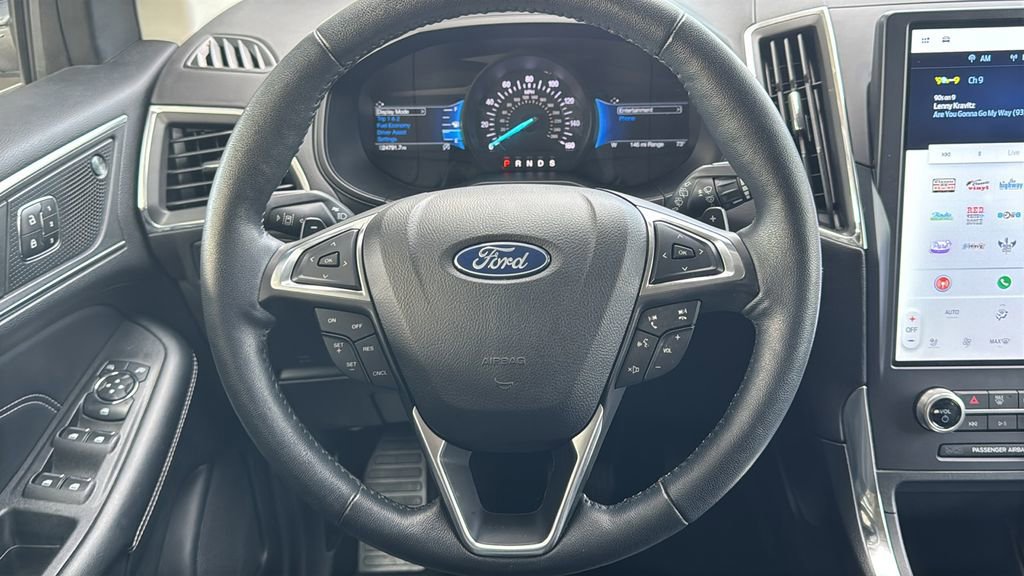 Certified 2022 Ford Edge Titanium w/ Class II Trailer Tow Package image 10