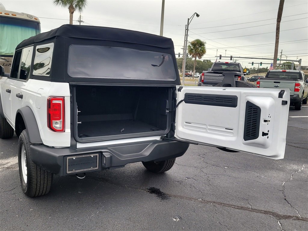 Certified 2025 Ford Bronco 4-Door image 3