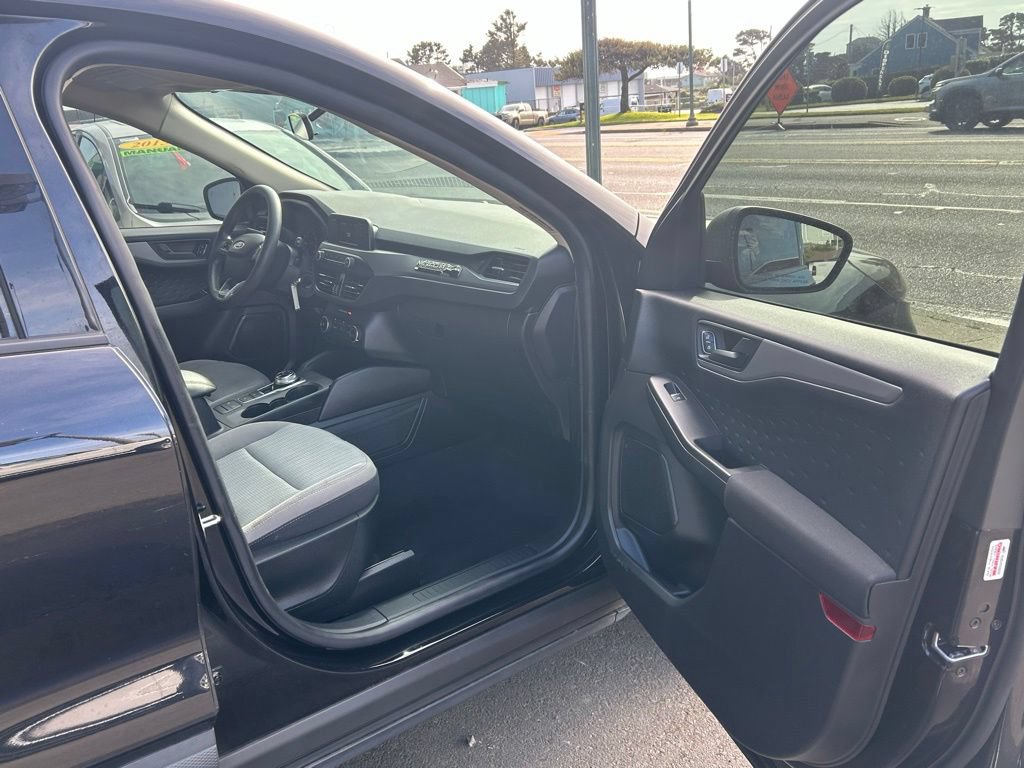 Certified 2020 Ford Escape S AWD/4WD image 23