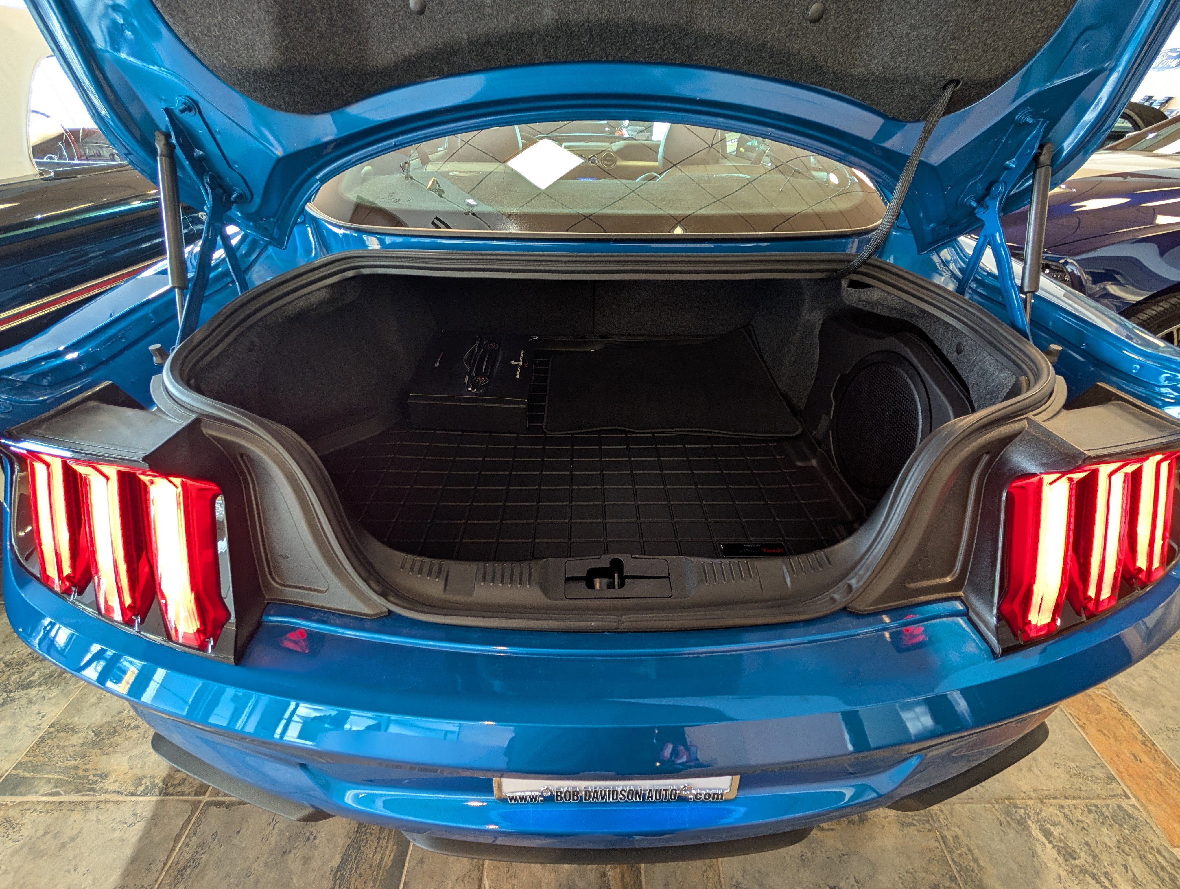 Certified 2021 Ford Mustang Shelby GT500 w/ Technology Package RWD image 12