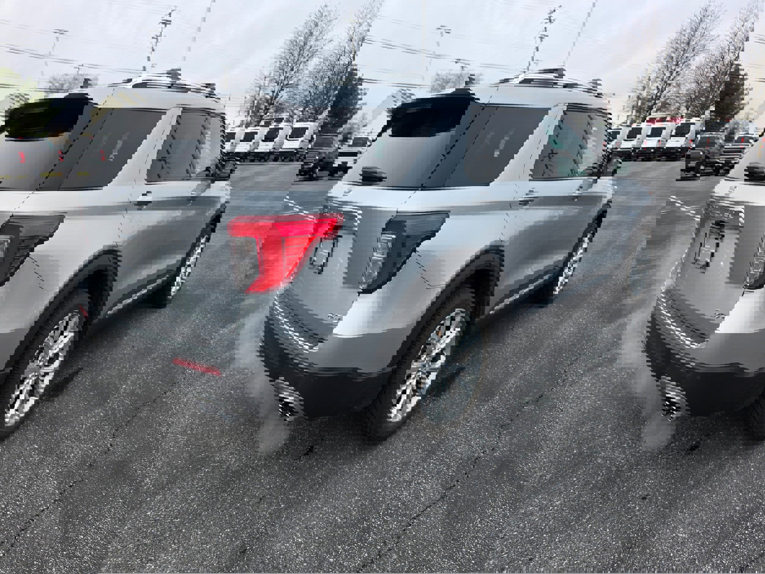 Certified 2023 Ford Explorer Platinum w/ Premium Technology Package image 5