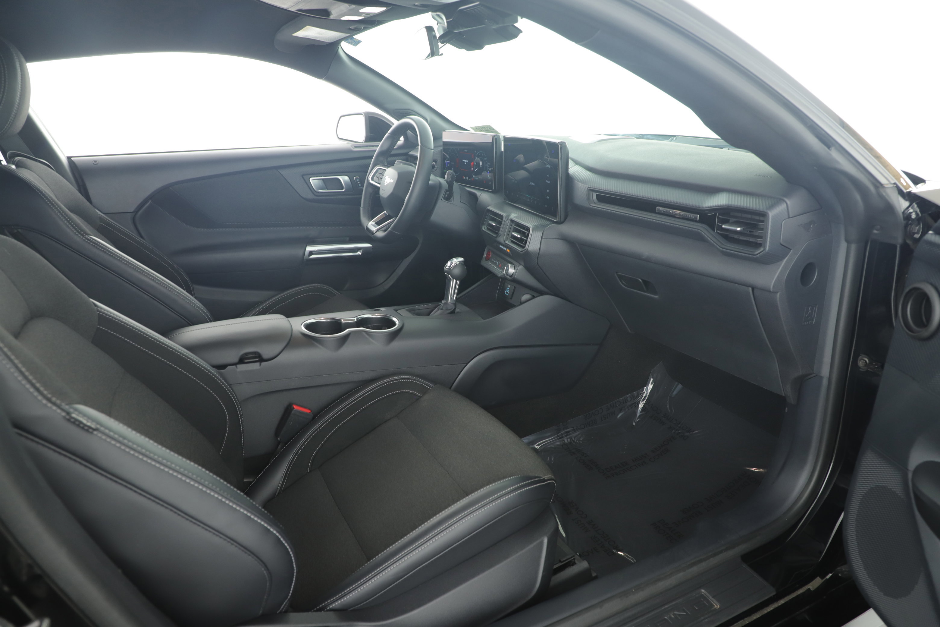 Certified 2024 Ford Mustang Coupe image 18