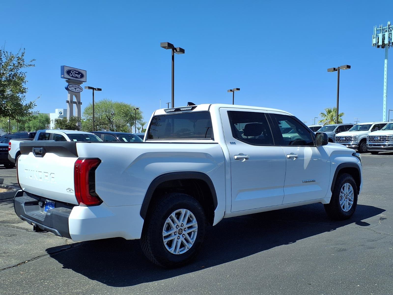 Used 2022 Toyota Tundra SR5 w/ SR5 Premium Package RWD image 6