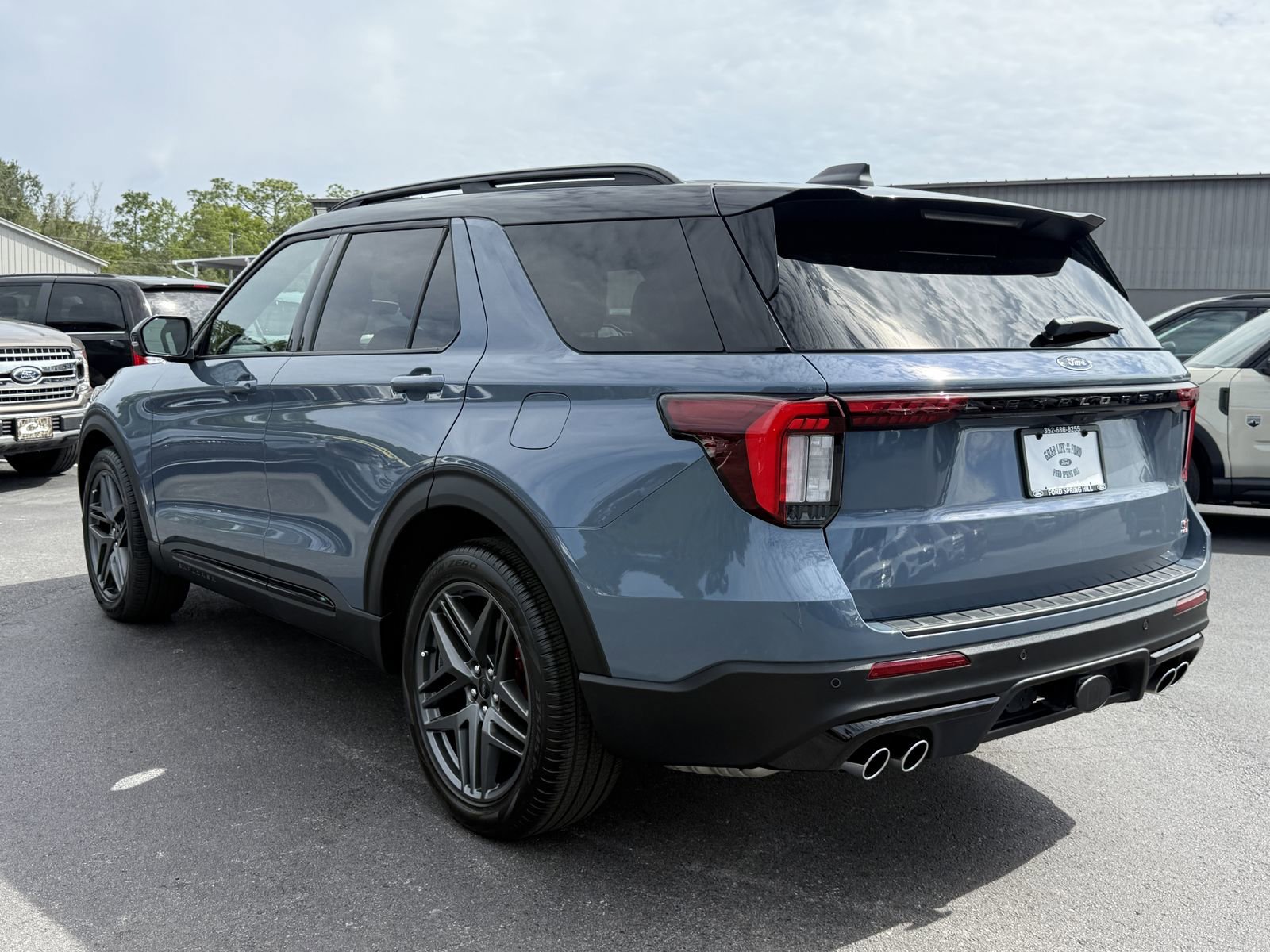 Certified 2025 Ford Explorer ST w/ Sun And Sound Package AWD/4WD image 8