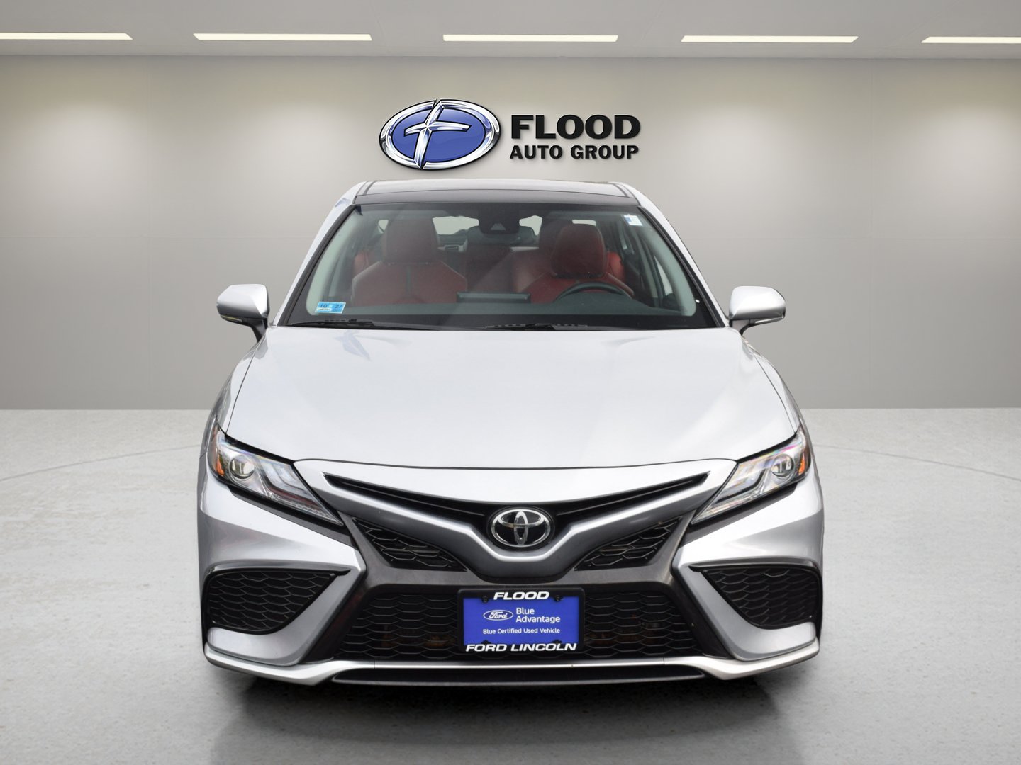 Used 2024 Toyota Camry XSE w/ Cold Weather Package AWD/4WD image 2