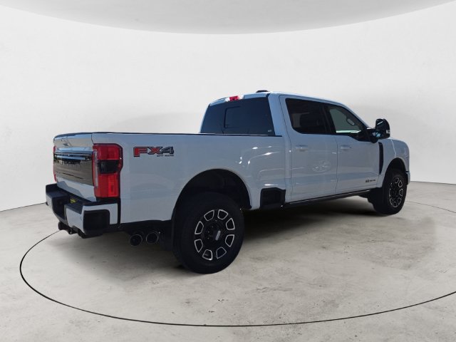 Certified 2025 Ford F350 Platinum w/ FX4 Off-Road Package AWD/4WD image 5