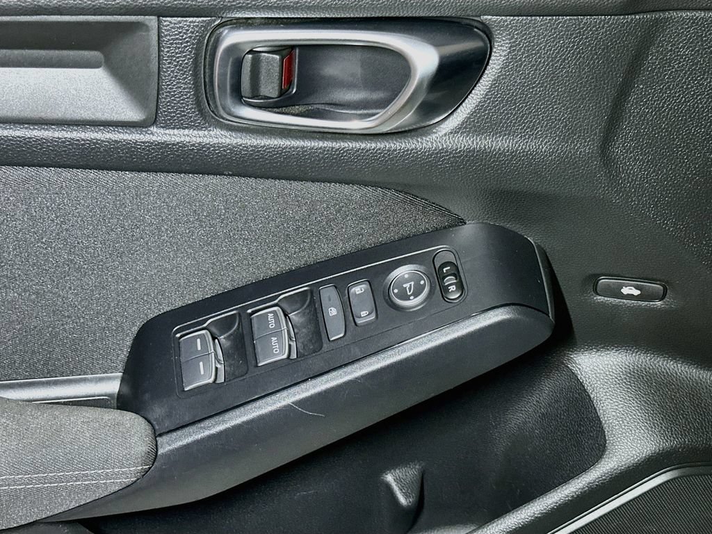 Used 2025 Honda Civic Sport image 17