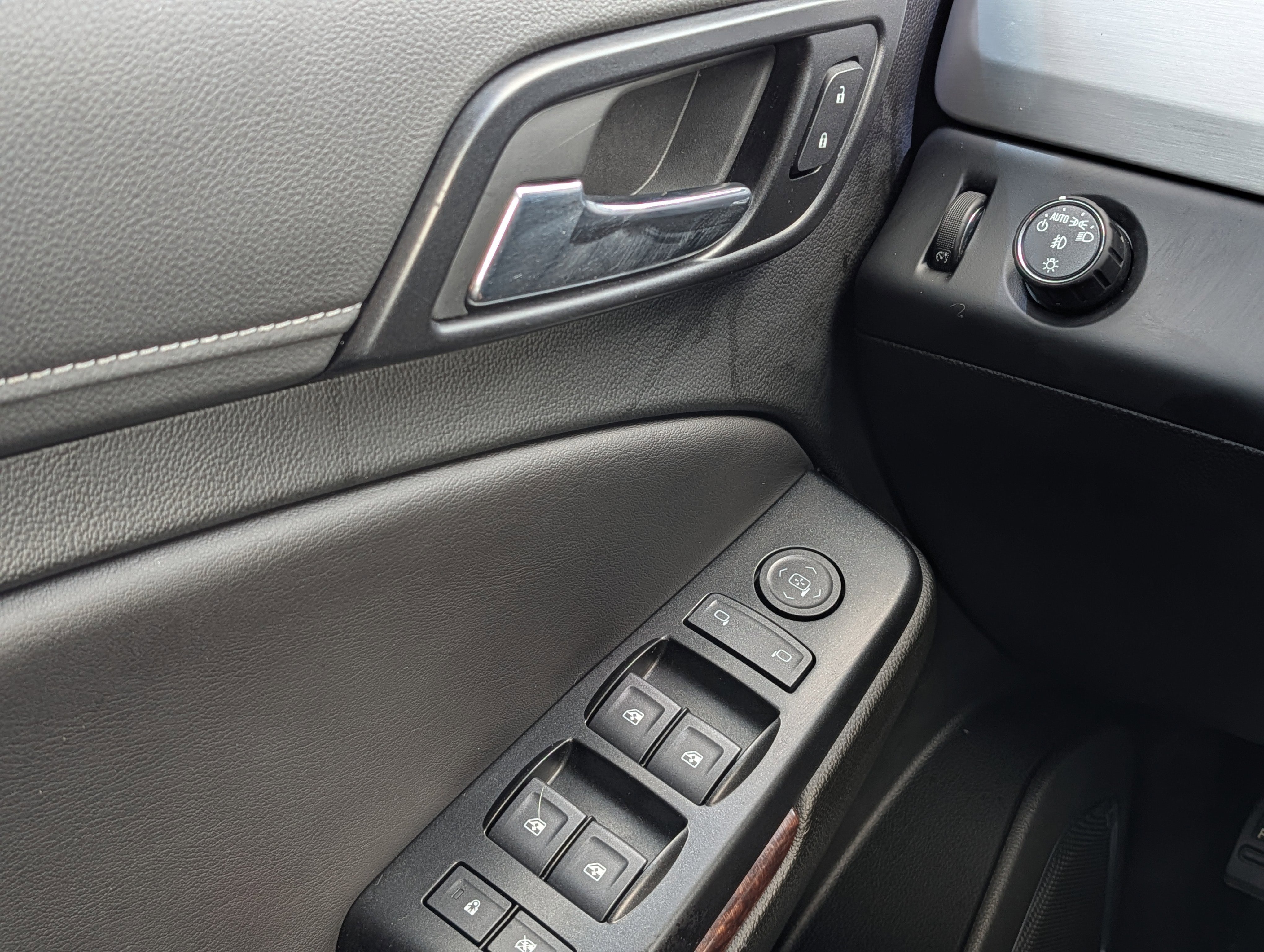 Used 2019 GMC Yukon SLE w/ SLE Value Package RWD image 26