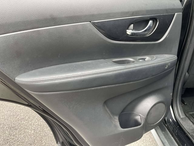 Used 2020 Nissan Rogue SV FWD image 6