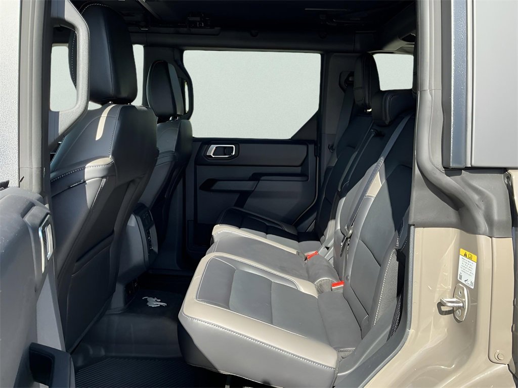 Certified 2025 Ford Bronco Outer Banks w/ Sasquatch Package image 18