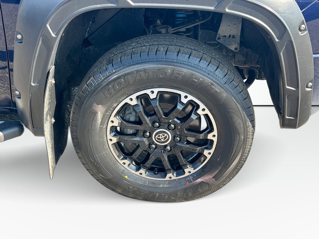 Used 2022 Toyota Tundra SR5 AWD/4WD image 11