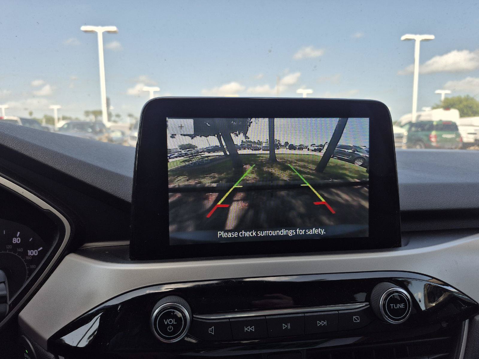 Certified 2020 Ford Escape SE FWD image 3