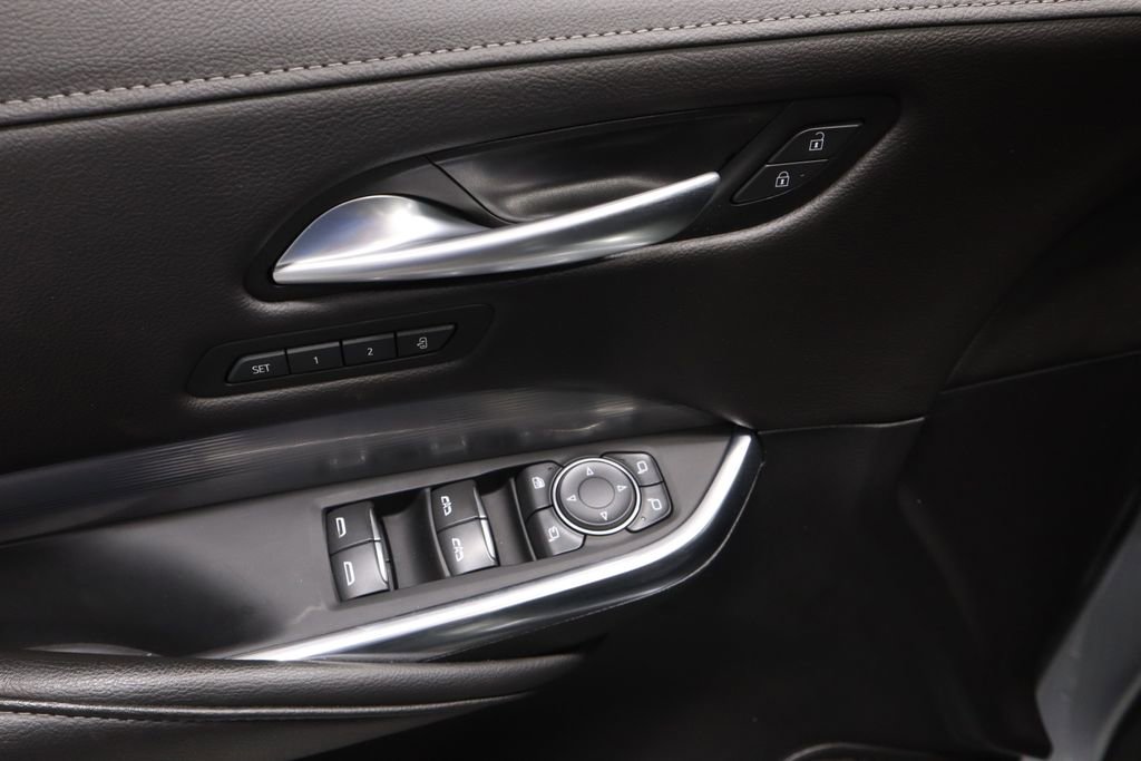 Used 2025 Cadillac XT4 Premium Luxury AWD/4WD image 23