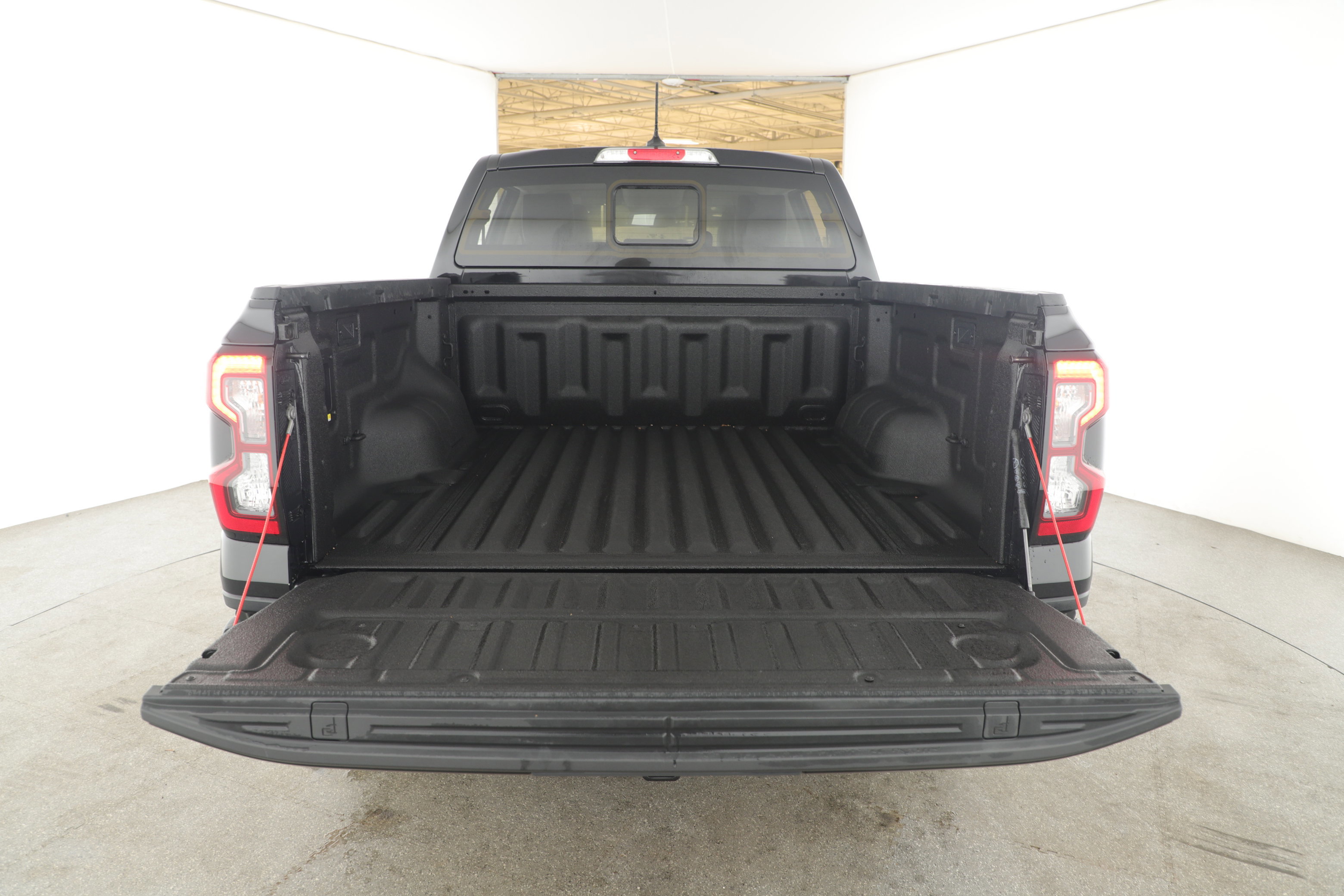 Certified 2024 Ford Ranger Lariat w/ Advanced Towing Package image 5