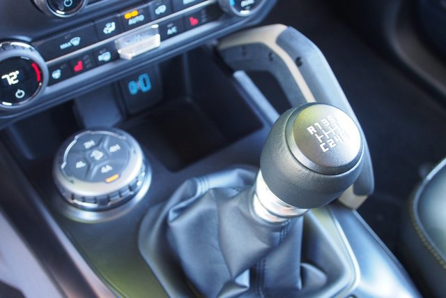 Certified 2025 Ford Bronco Badlands w/ Sasquatch Package image 25