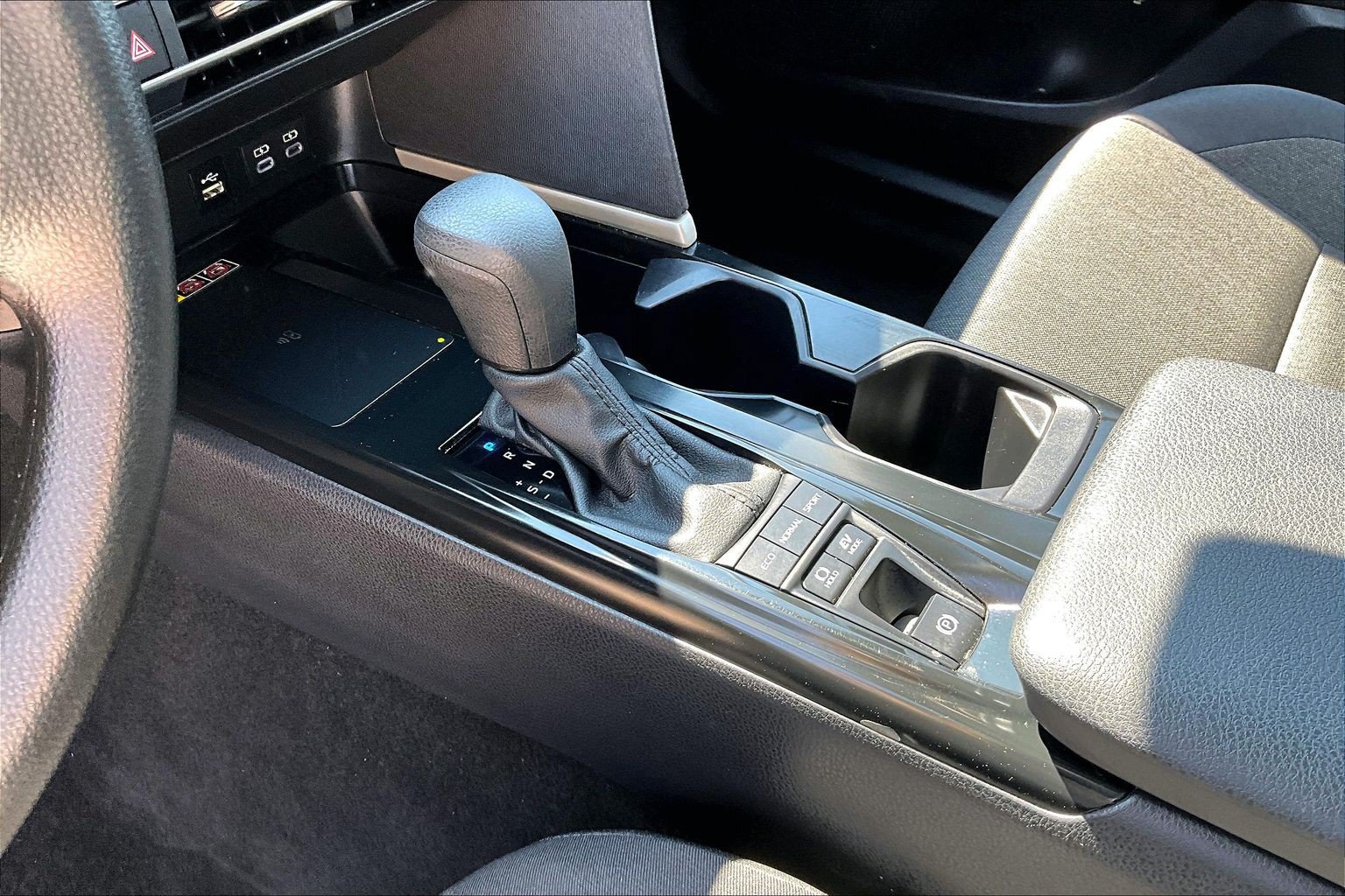 Used 2025 Toyota Camry LE FWD image 15