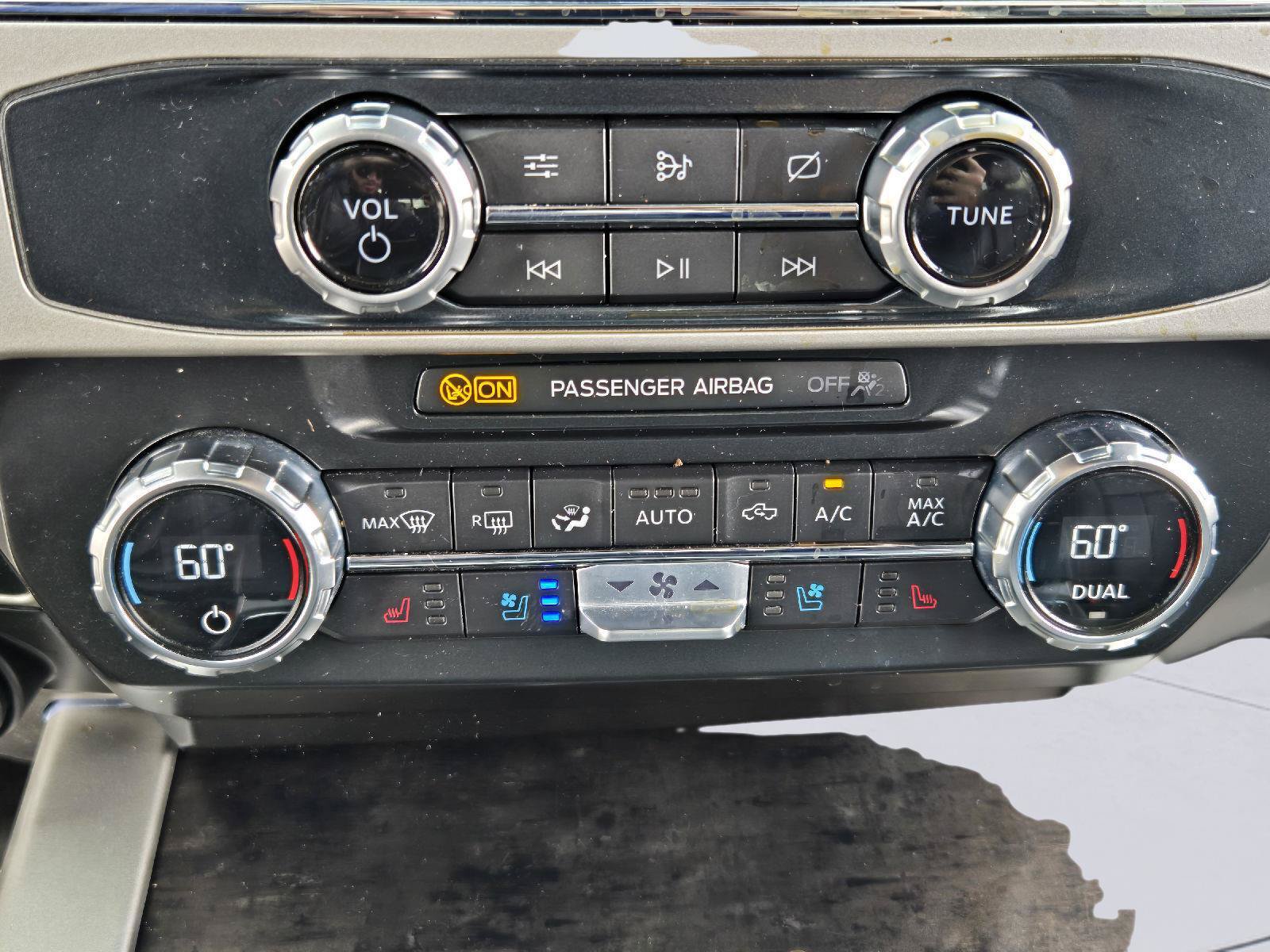 Certified 2022 Ford F250 Lariat w/ Tremor Off-Road Package AWD/4WD image 18